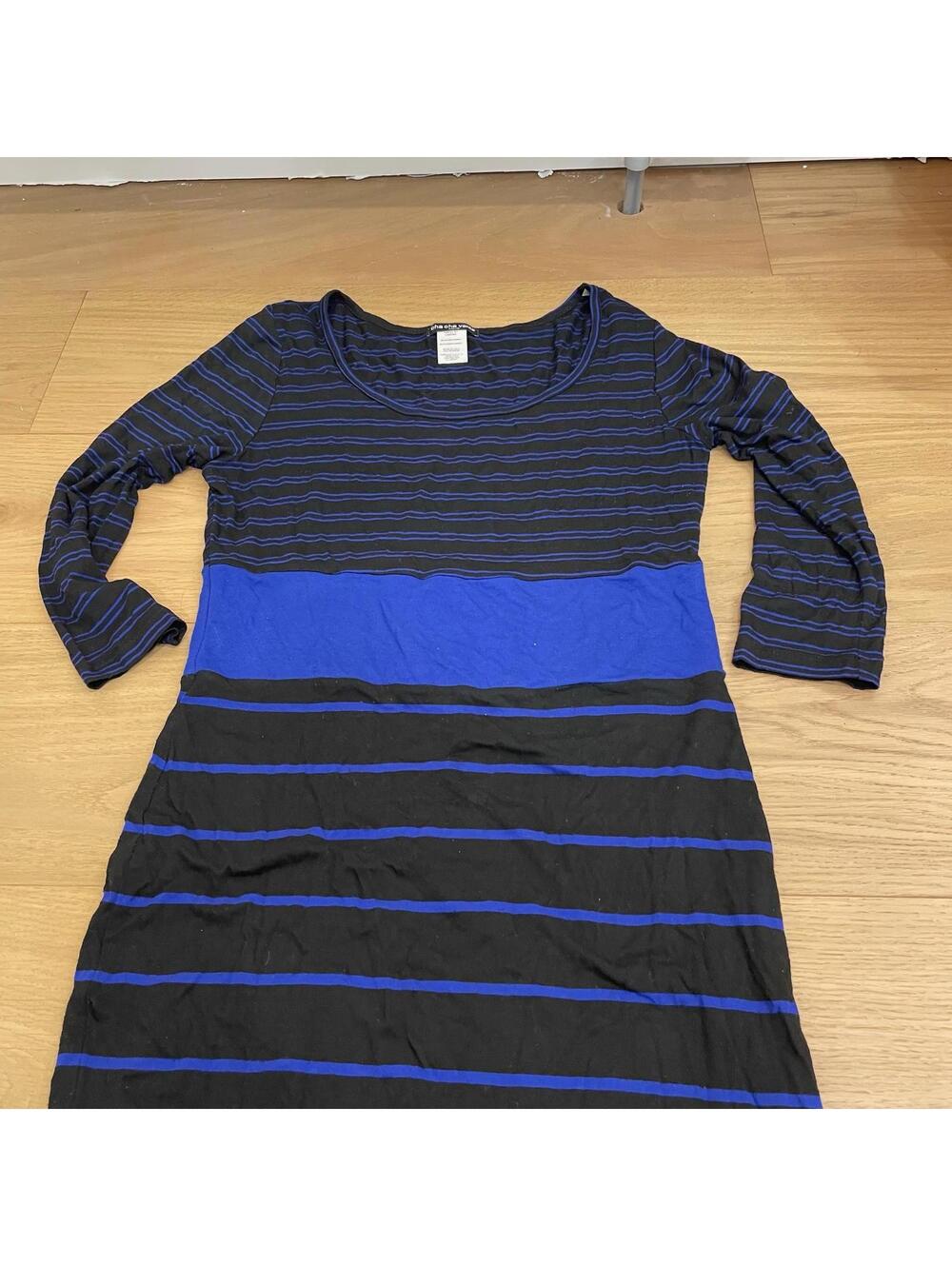 Adult Women’s Small Cha Cha Vente Black Blue Striped Casual Dress